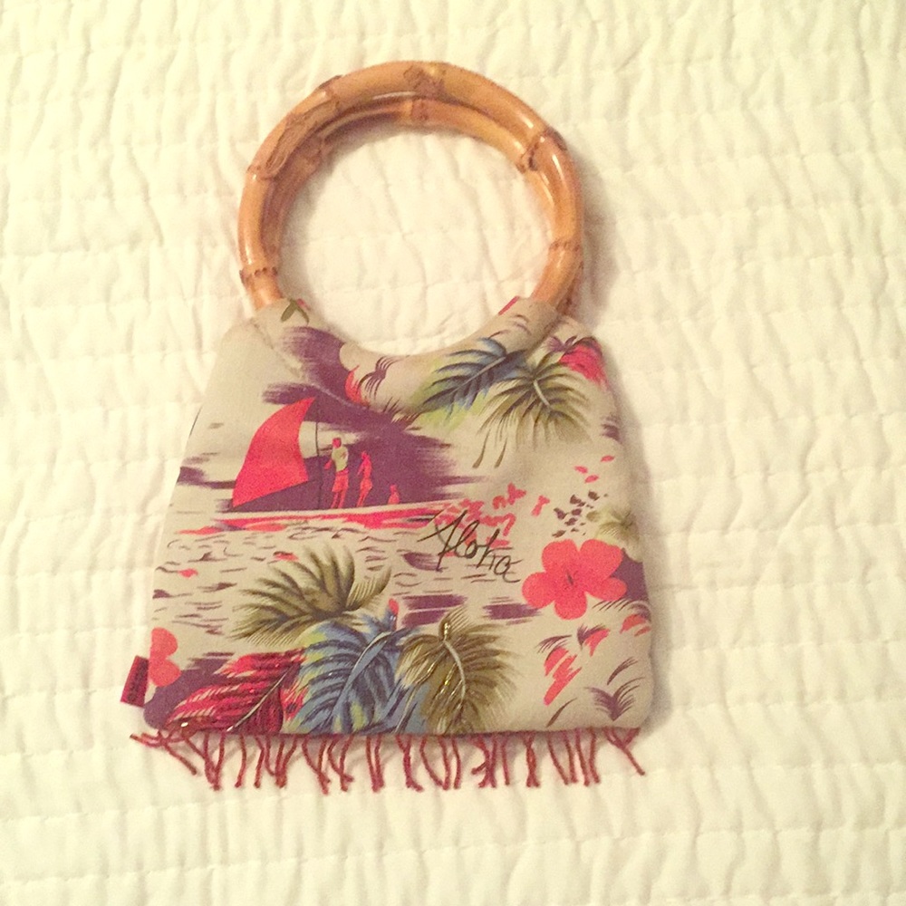 Hawaii purse